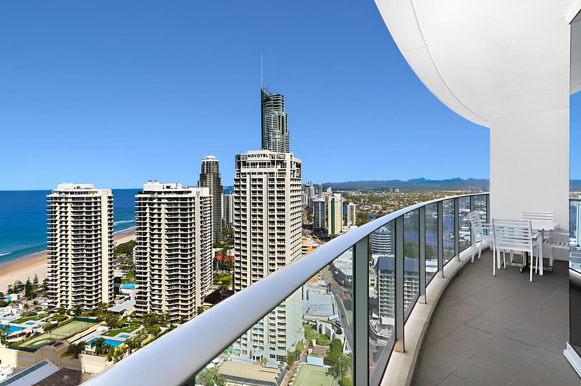 Number 1 H Residences - Wifi, Parking & More By Gold Coast Holidays Exterior photo