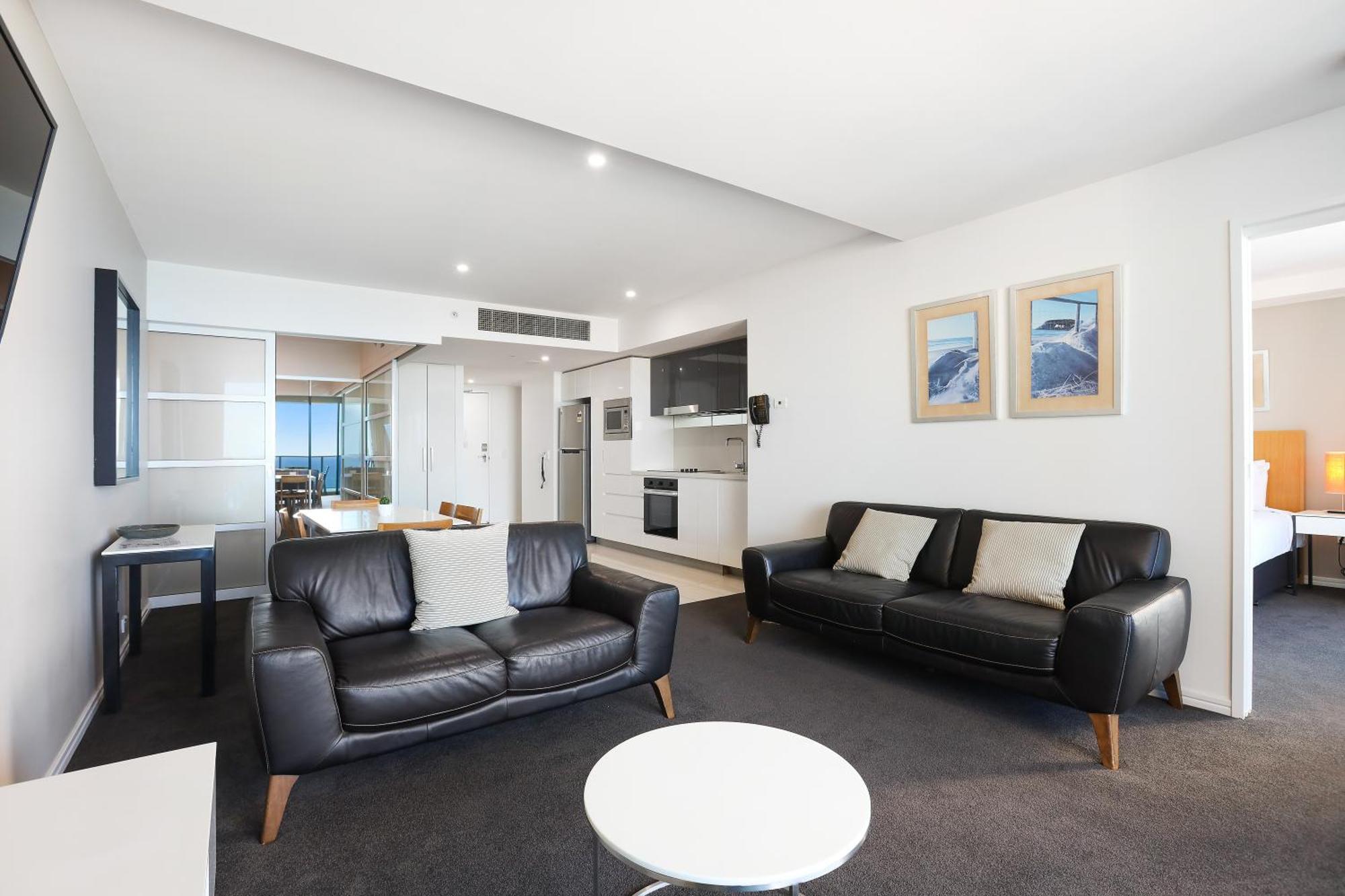 Number 1 H Residences - Wifi, Parking & More By Gold Coast Holidays Exterior photo