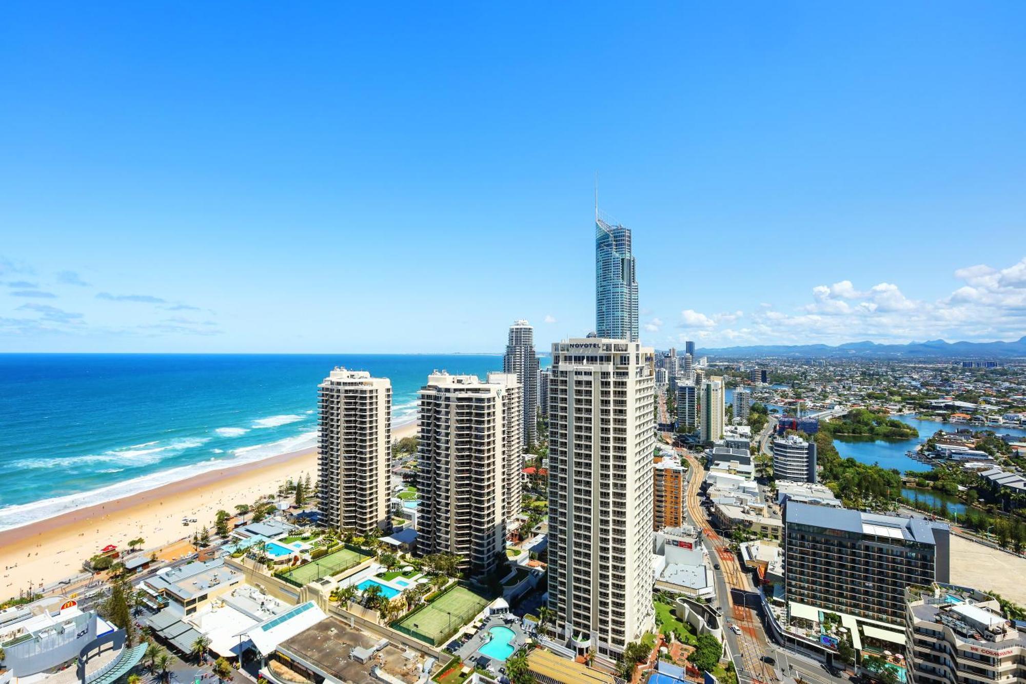 Number 1 H Residences - Wifi, Parking & More By Gold Coast Holidays Exterior photo