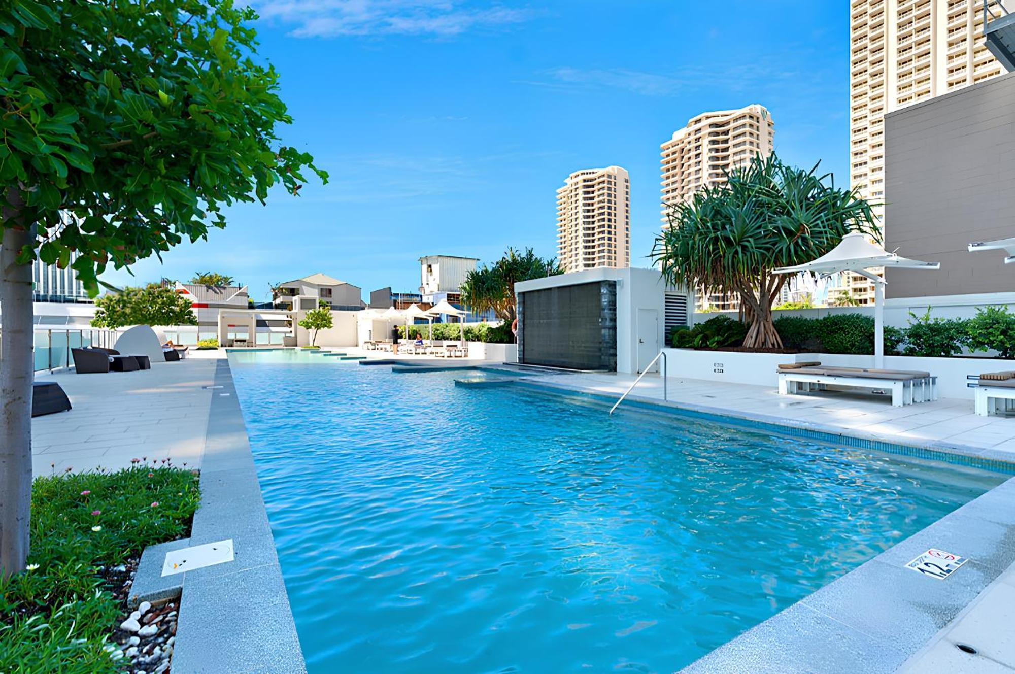 Number 1 H Residences - Wifi, Parking & More By Gold Coast Holidays Exterior photo