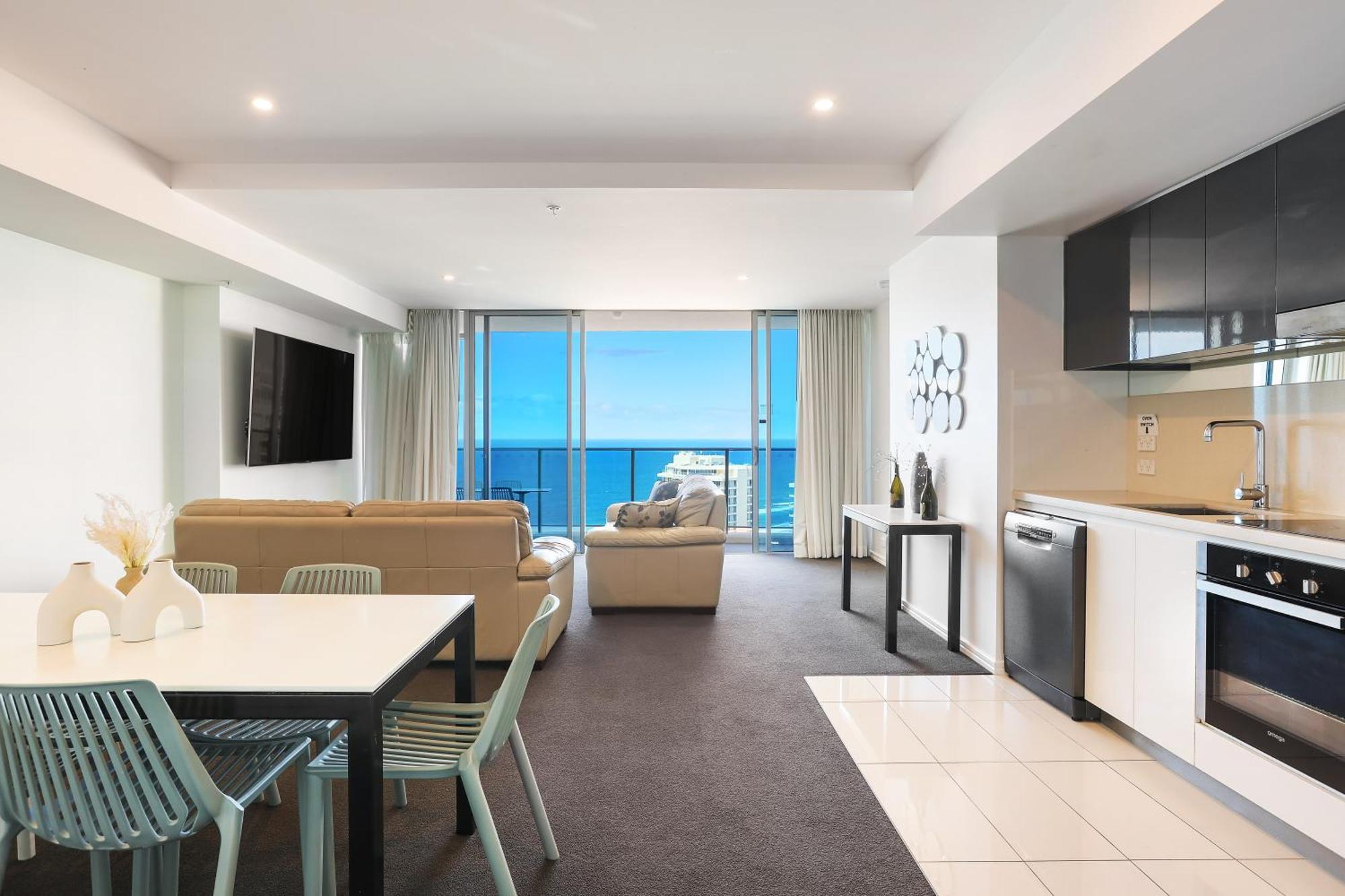 Number 1 H Residences - Wifi, Parking & More By Gold Coast Holidays Exterior photo